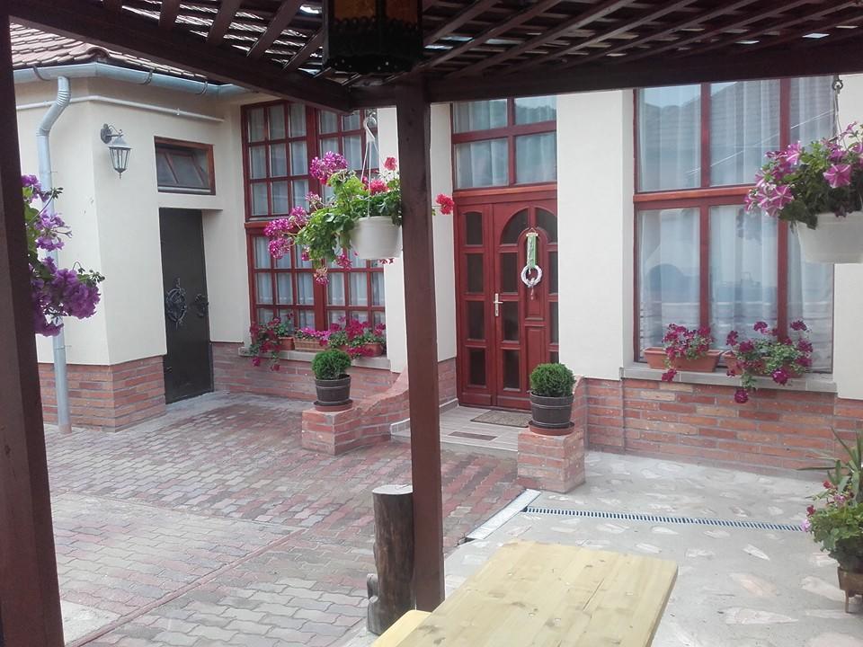 Hotel Reka Vendeghaz Tokaj Exterior foto